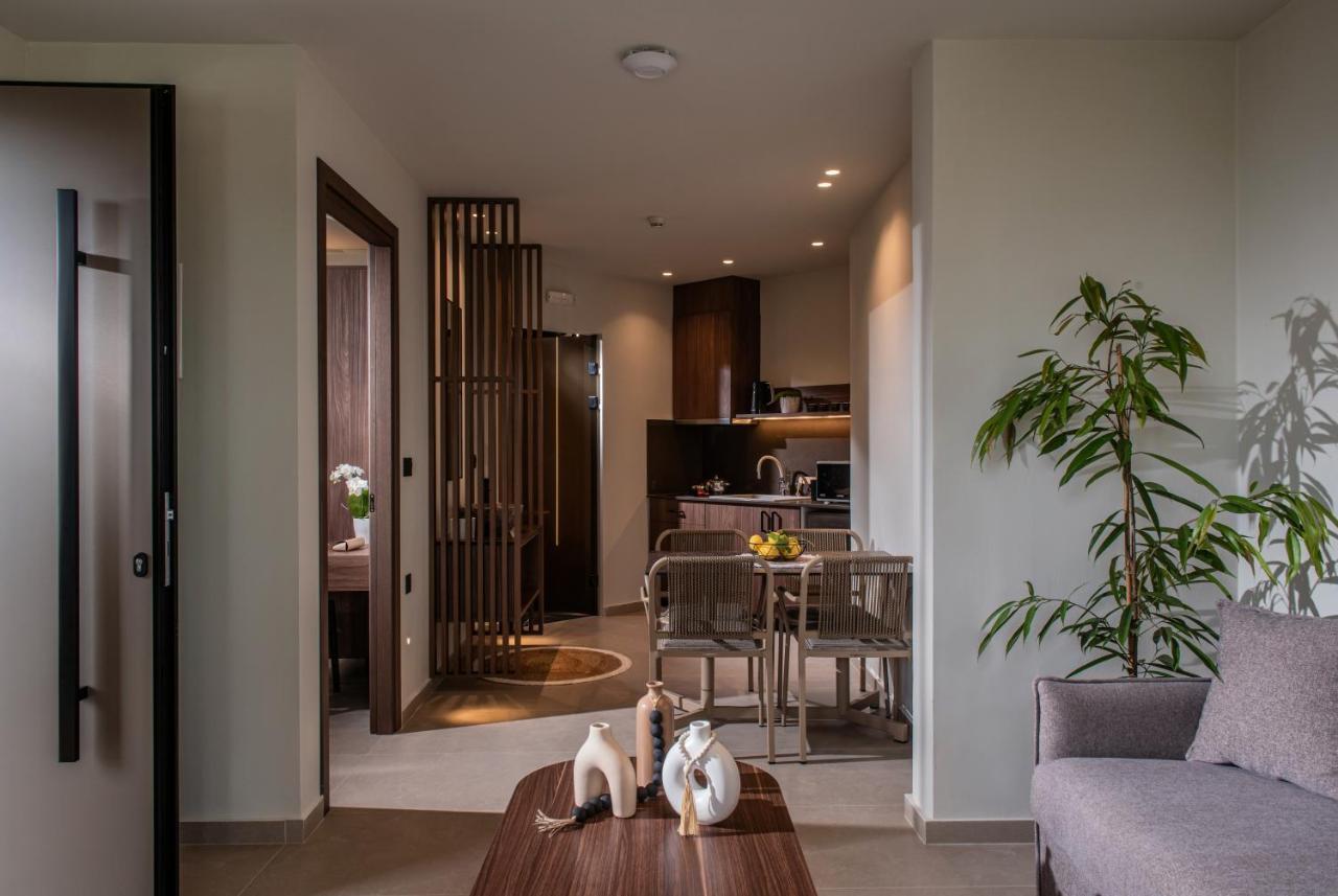 Everest Apartments And Suites Stalida Dış mekan fotoğraf
