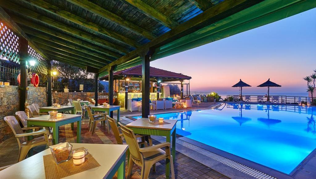 Everest Apartments And Suites Stalida Dış mekan fotoğraf