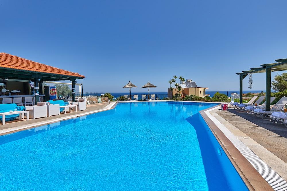 Everest Apartments And Suites Stalida Dış mekan fotoğraf