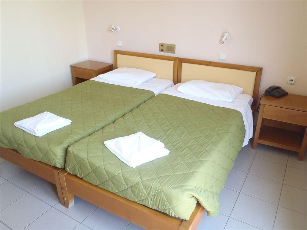 Everest Apartments And Suites Stalida Dış mekan fotoğraf
