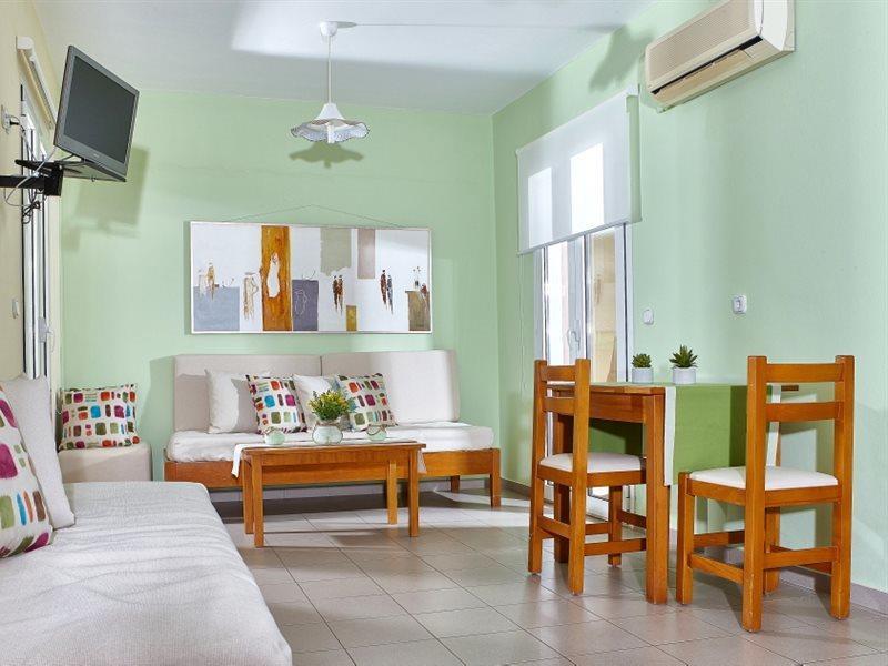 Everest Apartments And Suites Stalida Dış mekan fotoğraf